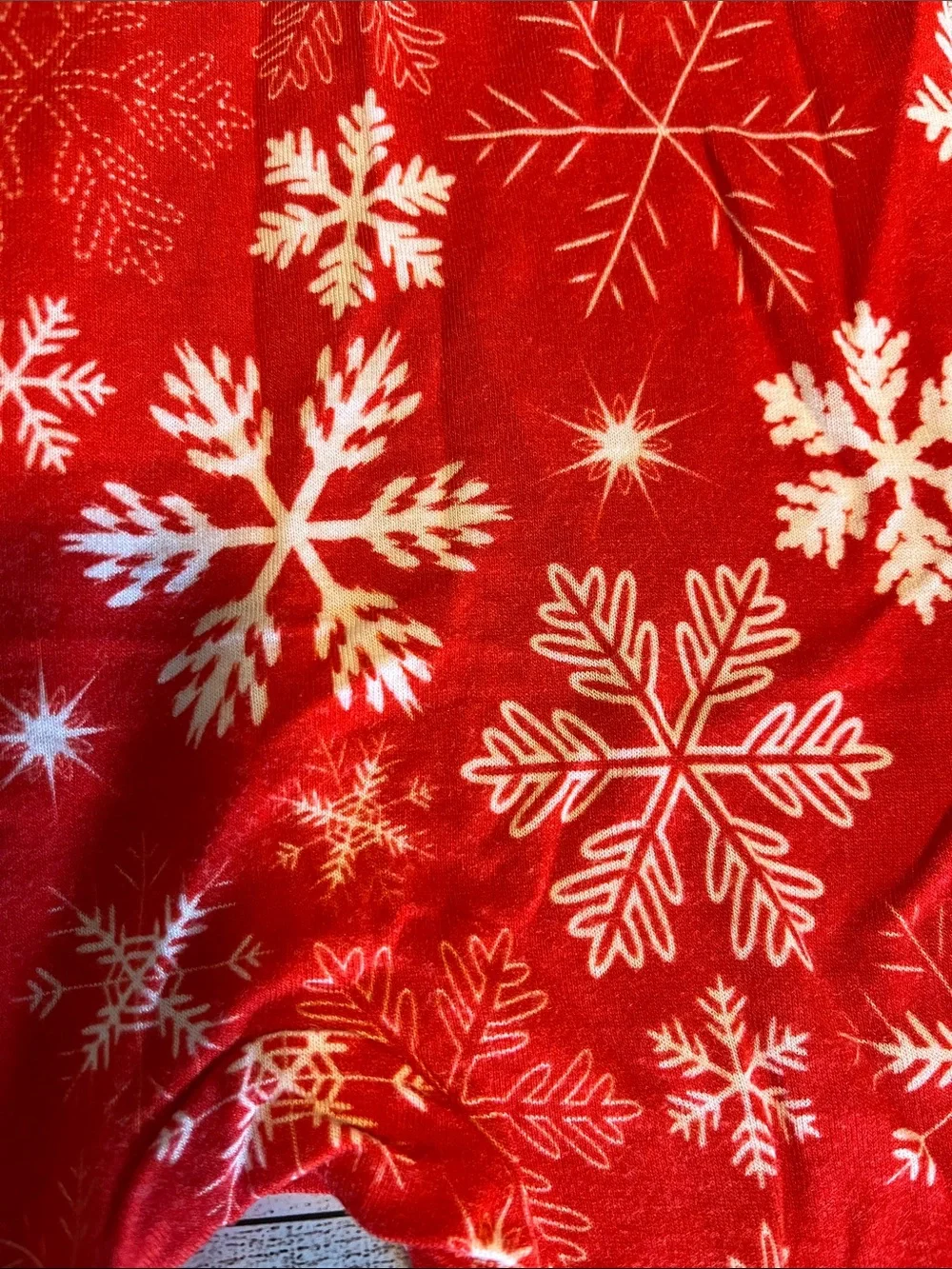 Posh Peanut Red Snowflake Bamboo Footie One-Piece Size 3-6 Months